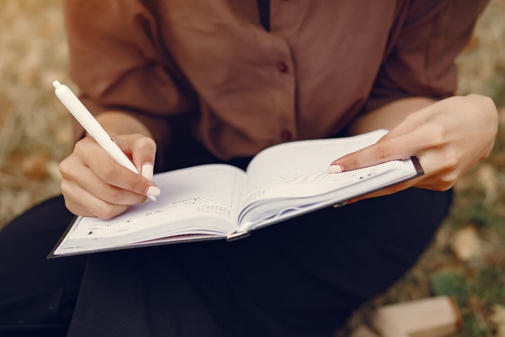 managing incontinence at night keeping a bladder diary